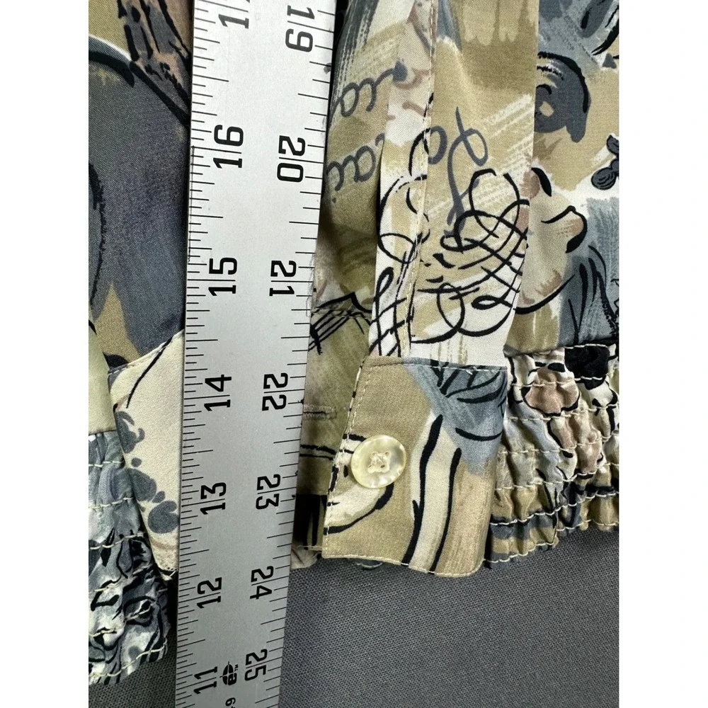 Alfred Dunner Vintage Music‎ Script Print Smocked Hem Button Front Blouse Tan 12